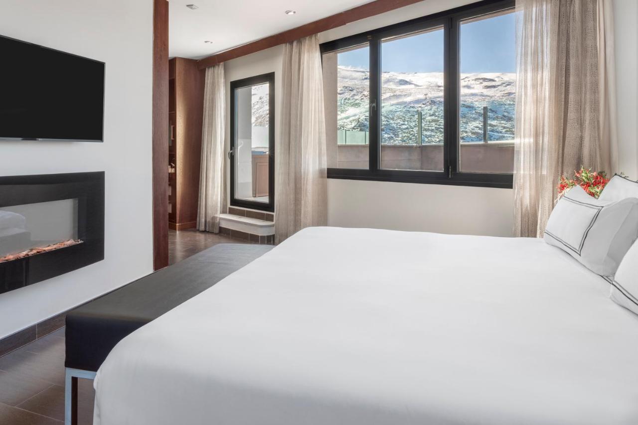 Hotel Meliá Sol y Nieve Sierra Nevada Esterno foto