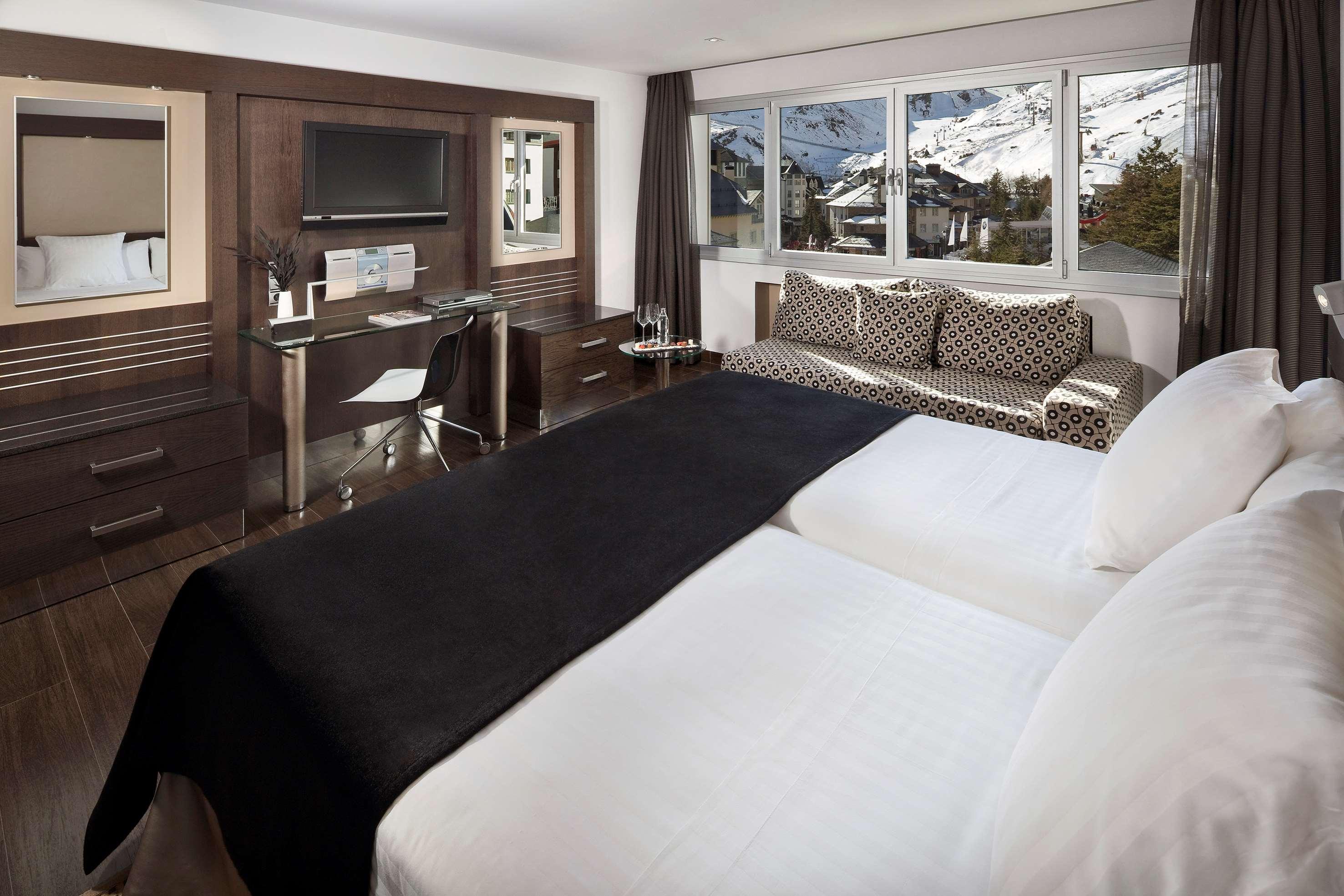 Hotel Meliá Sol y Nieve Sierra Nevada Esterno foto